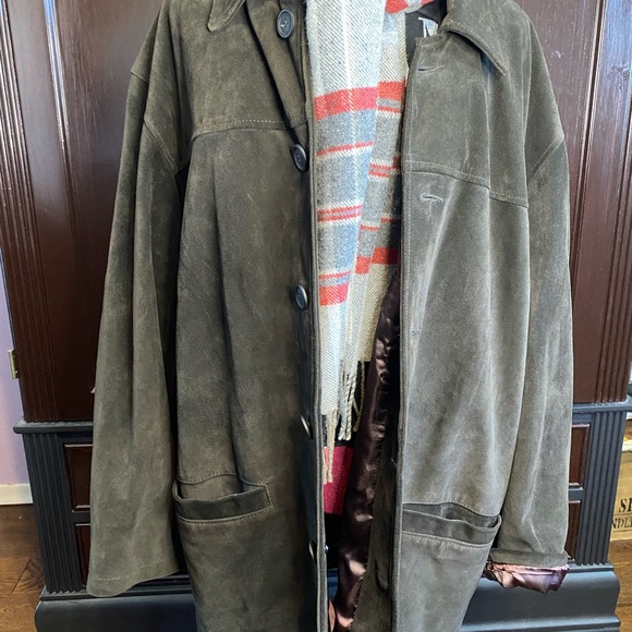 Mantique Brown Leather Jacket - Picture 13 of 13